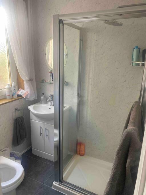 Lovely 2 Bedroom With Private Garden EDI Exterior foto